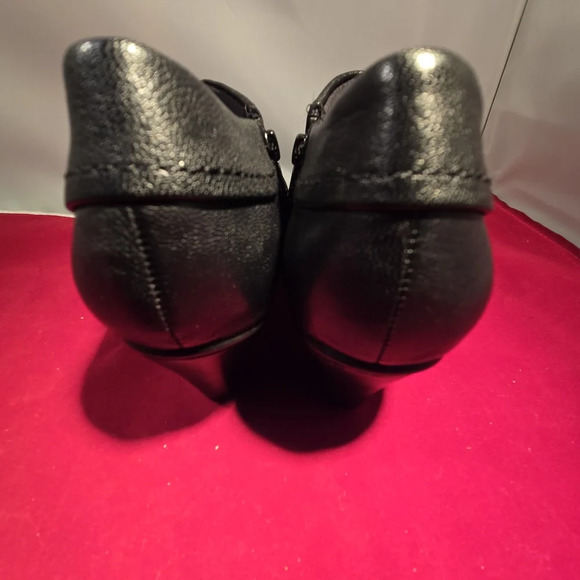 Pure Sole Leather Booties Black Side Zipper Decorative Strap Women's Size 5.5M - Picture 5 of 11